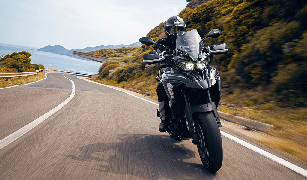 Benelli TRK 702X da 6.900€ + tris borse in omaggio!