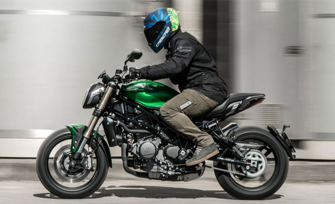 Benelli 752S protagonista su In Moto con la frenata di emergenza