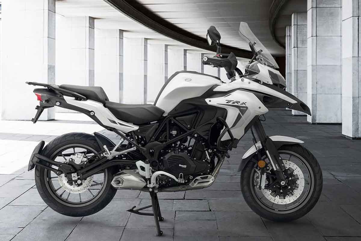 Benelli TRK 502: la moto dei record