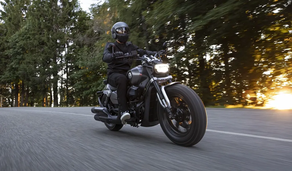 Benelli Leoncino Bobber 400: la nuova cruiser compatta che cambia le regole del gioco