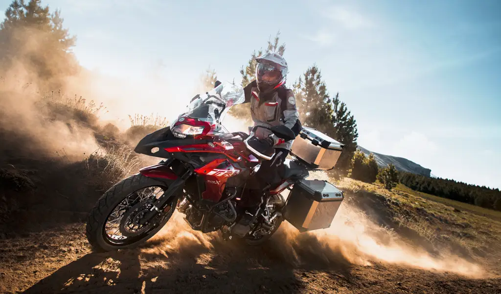 TRK 502 X è l’iconica Benelli. Sceglila da Mo.Vi